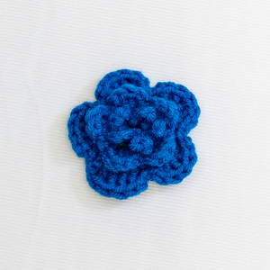 Bouquets de Crochet de camélia immortel <span class=keywords><strong>artificiel</strong></span> tricoté à la main de haute qualité pour la décoration intérieure doux occasions de <span class=keywords><strong>noël</strong></span> pièces de tige bricolage - Product Image 3