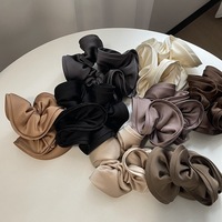 Bandes de cheveux élastiques à grandes fleurs élégantes pour femmes, chouchous de couleurs variées par Designer-Roller Beauty Personal Care Product