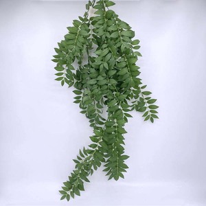 Guirlande de feuilles artificielles de <span class=keywords><strong>lierre</strong></span> et d'eucalyptus <span class=keywords><strong>en</strong></span> <span class=keywords><strong>plastique</strong></span>, décoration de maison, verdure <span class=keywords><strong>en</strong></span> cascade suspendue pour mariage - Product Image 4