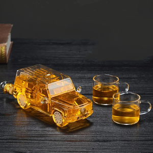 Décanteur à whisky en verre en forme de SUV, nouveauté en gros, bouteille à liqueur créative en forme de voiture avec bec verseur pour bar et cadeau, personnalisable - Product Image 4