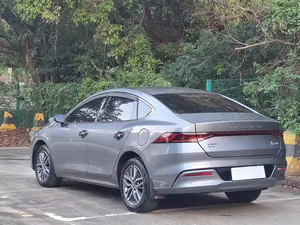 Coches usados baratos de China 2023 Qin PLUS DM-i 120KM Leading, coches de segunda mano en venta, bajo consumo de combustible, vehículos eléctricos familiares usados, exportación global - Product Image 3