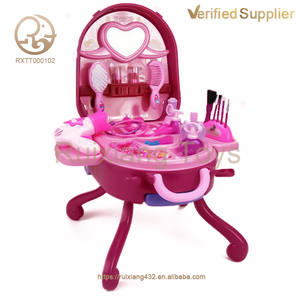 Grosir 2 warna berpura-pura kecantikan bermain Set mainan portabel Alloy koper dengan meja rias untuk anak-anak Unisex kotak plastik mainan anak perempuan - Product Image 3