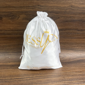 Pochette en satin blanc de luxe avec cordon de serrage, impression personnalisée du logo en or, sac de rangement en satin pour perruques, extensions de cheveux, emballage cosmétique - Product Image 4