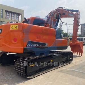 Excavadora de cadenas usada Doosan DX150LC-9 de 15 toneladas |   Modelo 2021 |   Horas Bajas (Menos de 2000) |   Certificado CE |   Sistema Hidráulico - Product Image 4