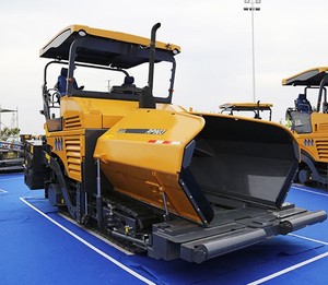 Machine à pavés en béton/asphalte RP903 9m pour un compactage uniforme et élevé des trottoirs/voies cyclables avec règle télescopique - Product Image 2
