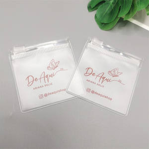 Sacs en plastique givrés personnalisés pour petits bijoux, sacs à fermeture éclair en gros avec logos, mini pochettes à boucles pour boucles d'oreilles - Product Image 1