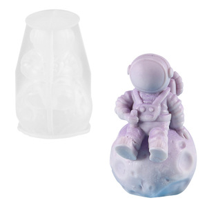 3D Lunar Astronaut Candle Mold Silicone DIY Craft Mold For Candle Making And Decorations - Product Image 4