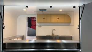 รถพ่วงขายอาหารแบบใหม่ ปี 2025 มาตรฐานออสเตรเลีย <span class=keywords><strong>ยาว</strong></span> 13 <span class=keywords><strong>ฟ</strong></span>ุต <span class=keywords><strong>ซื้อ</strong></span>รถพ่วงขายอาหารสำหรับขายอาหารจานด่วน เครื่องดื่ม รถขายอาหารริมทาง ADR - Product Image 6