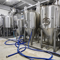 Cuves de Fermentation de Bière en Acier Inoxydable à Double Enveloppe 2000L 3000L 4000L 5000L avec Contrôle Semi-Automatique pour Brasseries et Pubs
