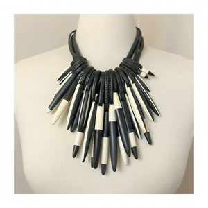 Bijoux en corne de buffle, collier en corne, pendentif, perles en corne, collier pour femmes, filles, utilisation de mariage - Product Image 1