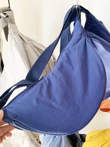 Bolsa de Hombro Personalizada con Cierre de Cremallera de Nailon, Ligera, Pequeña, Combinable con Todo, para Estudiantes y Mujeres - Product Image 5