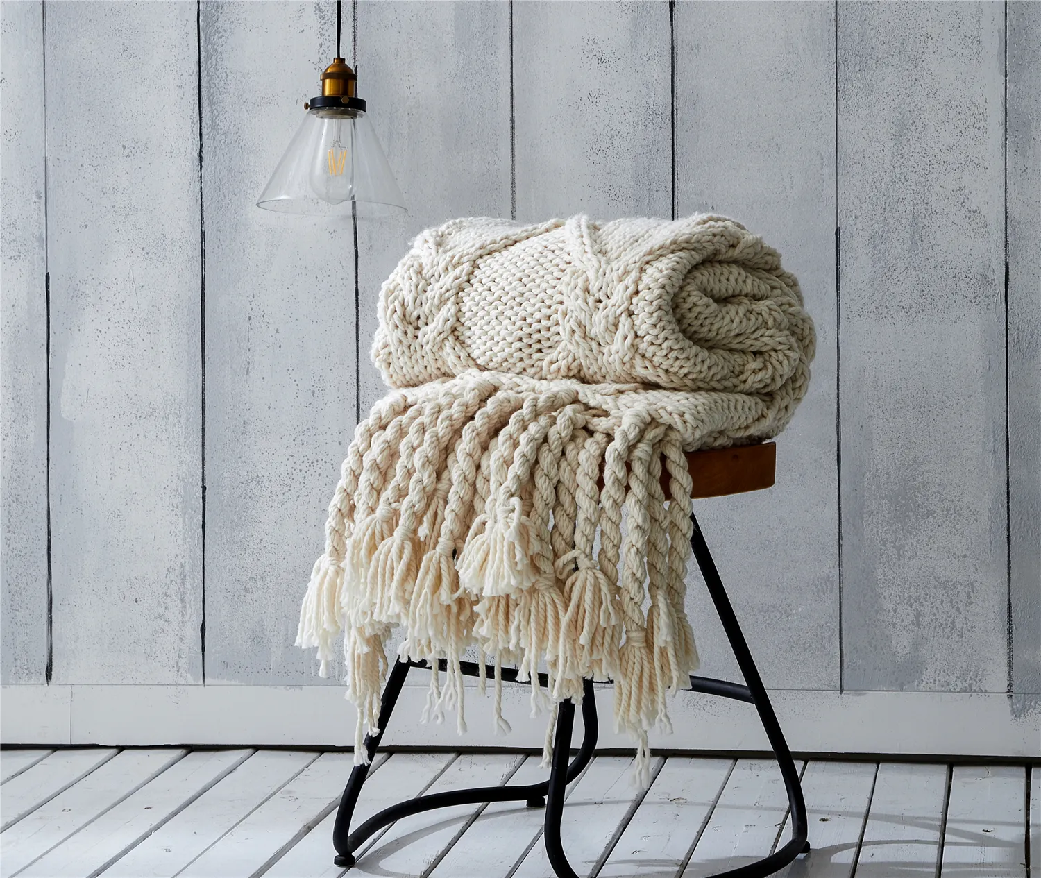 Manta gruesa de lana merina, manta gruesa tejida a mano con borlas, para sofá, con pompón, X36C8