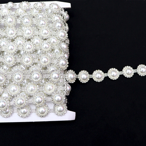 D030 vente en gros de chaîne en cristal de roche délicate chaîne ronde en strass <span class=keywords><strong>pour</strong></span> la fabrication de coupe de décoration de vêtement - Product Image 1