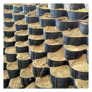 แผ่นพลาสติก HDPE Geocell กันสิ่งสกปรกติดผนังล็อกเกอร์ภูมิทัศน์แผ่นรองลายตาราง - Product Image 3