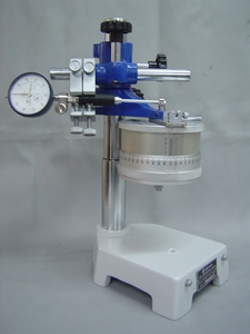 Calibrador de Indicador de Carátula de Alta Precisión, Rango de Medición de 0-25 mm, Mecánico, 1 Año de Garantía - Product Image 3