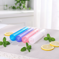 Flacon pulvérisateur rechargeable de 5 ml en PP, style stylo, brume fine, format voyage, pour échantillons de parfum ou désinfectant, couleurs assorties : bleu, rose, violet