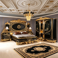 Ensemble de lit et armoire turcs royaux sculptés en bois, élégants, néoclassiques, plaqués or, noirs, taille complète, convertible, rembourré, luxueux