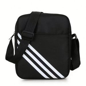 Bolso Bandolera Negro para Hombre, Estilo Casual Deportivo, de Nailon, con Logotipo Personalizado - Product Image 4