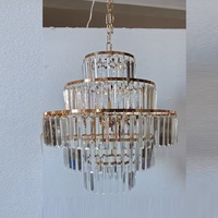 Magnifiques lustres en cristal de mariage en couches de cristal pour centres de table