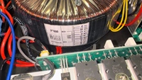 CD-2.888 Profesyonel Yüksek Güçlü Amfi 2 Kanal 8 Ohm 1600W Sahne Kullanımı Metal Gövde Dayanıklı ve Taşınabilir 12/15/18 inç Uyumlu