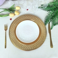 Assiettes de présentation rondes de luxe durables en plastique PP doré brossé de 13 pouces, sets de table pour fêtes, sous-assiettes de fête