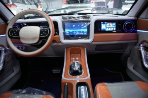 ZheXing <span class=keywords><strong>Mini</strong></span> Fabriqué en Chine 2025 Véhicule électrique à énergie nouvelle 4 roues 5 places pour adultes avec moteur de 50 kW et autonomie de 101 à 200 km - Product Image 4