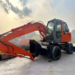 Excavatrice sur roues Hitachi ZAXIS 130 de 13 tonnes, modèle 2023, système de contrôle PLC, accessoire de pelle de terrassement, capacité de la pelle de 0,52 m³ - Product Image 1