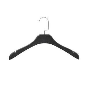 Appendiabiti in plastica nero 688 all'ingrosso per abiti e completi, personalizzabile con logo - Ecologico e salvaspazio per guardaroba e cucina - Product Image 3