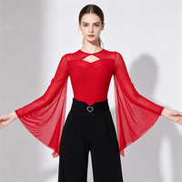 Haut de danse élégant et classique pour femme, à manches évasées transparentes, coupe ajustée, idéal pour la scène, la danse contemporaine et l'entraînement.