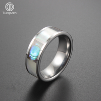 Bagues ou alliances tendance en carbure de tungstène plat argenté de 8 mm avec incrustation de coquille d'ormeau bleue sertie en canal, bijoux unisexes