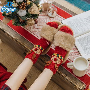 क्रिसमस मोजे महिलाओं सर्दियों मोटी गर्म कोरल फ्लेक्स नींद ईल्क स्नोमैन क्रिसमस ट्री मध्य-ट्यूब मोजे लाल मोजे - Product Image 5