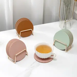 6 buah Set Coaster gabus kulit PU bulat dengan pegangan logam gaya sederhana alas teh kopi Coaster Set Coaster cangkir tahan panas