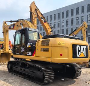 รถขุดไฮดรอลิกตีนตะขาบ Caterpillar CAT 325D มือสองของแท้จากญี่ปุ่น พร้อมชั่วโมงการทำงานต่ำมากสำหรับขาย - Product Image 2
