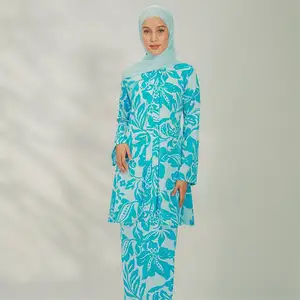 2024热卖马来西亚穆斯林祈祷骑baju kurung套装印花人造丝上衣和裙子套装