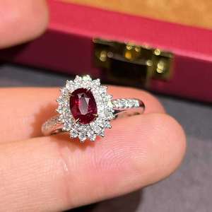 Anillo de Oro Sólido de 18K con Rubí Natural Sin Calentar de 1.01CT, Corte Ovalado, Incrustado con 61 Diamantes en Halo, Joyería Fina con Piedras Preciosas - Product Image 4