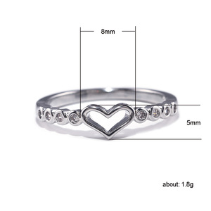 Anillo de Plata 925 con Forma de Corazón B2822 con Cristales Redondos Engastados en Canal para Uso Diario de Mujeres. - Product Image 5