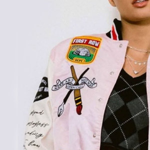 Veste universitaire pour femme à manches longues, imprimée, en toile respirante, séchage rapide, pour l'hiver, avec col montant et logo personnalisable sur le devant - Product Image 4