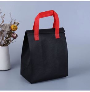 Sac isotherme pliable en toile cirée imperméable avec logo personnalisé pour le travail et le pique-nique, idéal pour le stockage des aliments - Product Image 3