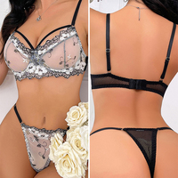 Ensemble de lingerie sexy blanc de luxe en deux pièces avec broderie, soutien-gorge et culotte