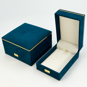 Joyero de cuero de terciopelo de lujo personalizado al por mayor de alta calidad organizador de embalaje anillo de regalo collar joyero - Product Image 4