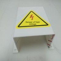 Plaques en plastique PP/PVC/ABS/PET transparentes, étanches, résistantes à l'huile, pliage personnalisé en forme de L, en forme de U, couvercles mécaniques, avertissement