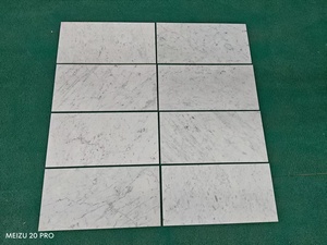 Carreaux de sol et de mur en marbre blanc de Carrare poli UnionStone, en promotion, pour salle de bain - Product Image 5
