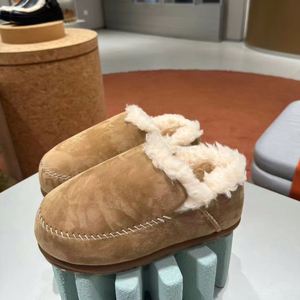 Bottes de neige unisexes à semelle épaisse, design tendance 2026, avec semelle intermédiaire en peau de mouton, doublure en fourrure, chaudes, douces, en laine et cachemire, bottines à la cheville - Product Image 1