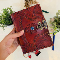 Carnet de notes vintage en cuir avec motif Troisième Œil et bords festonnés, idéal comme livre de sorts Hocus Pocus, cadeau ou décoration d'Halloween