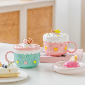 แก้วกาแฟเซรามิคน่ารัก ฝาปิดลายการ์ตูน ปรับแต่งสีและโลโก้ได้ เหมาะสำหรับงานปาร์ตี้ สวยงามมีสไตล์ ลงตัวกับไอจี ความจุ 401-500 มล. - Product Image 2