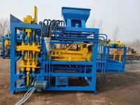 Machine automatique de fabrication de briques non cuites SmallQT4-26 pour blocs creux à partir de cendres volantes et de sable, destinée au marché africain
