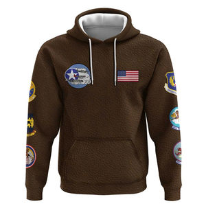 Sudadera con Capucha Roja de los Pilotos de Tuskegee - Diseño de Aviación Vintage con Bandera Estadounidense y Parches de Escuadrón - Color Marrón, Unisex - Product Image 1