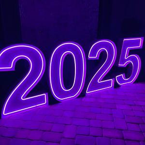 Enseigne lumineuse LED 3D en acrylique avec logo rétroéclairé et lettres vertes pour décoration intérieure - Product Image 2