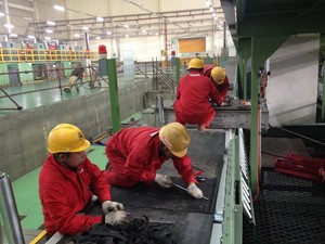 <span class=keywords><strong>PVC</strong></span> kumaş steelcord konveyör bant sıcak ekleme basın makinesi - Product Image 6