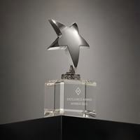 Trophée de récompense d'entreprise avec logo personnalisé en cristal de haute qualité avec base en cristal et étoile en métal doré ou argenté